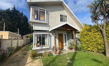 SE VENDE PROPIEDAD EN AVENIDA PRINCIPAL