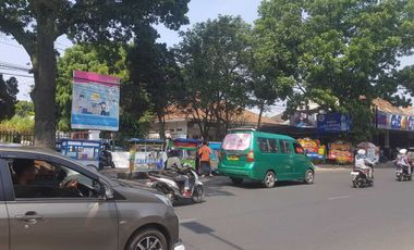 Dijual tanah komersial di Raya dekat alun2 Cimahi