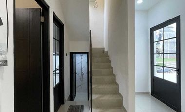 848.Rumah 2Lt American Classic terlaris Tanpa Dp Free Biaya di Bogor