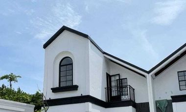848.Rumah 2Lt American Classic terlaris Tanpa Dp Free Biaya di Bogor