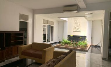 Disewakan Rumah Full Furnished di Pondok Indah