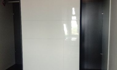 disewakan unit apartemen Sumarecon Bekasi dekat mall