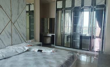 LANGKA Apartemen Kemang Village 3 plus Maid Room Full Furnished baru