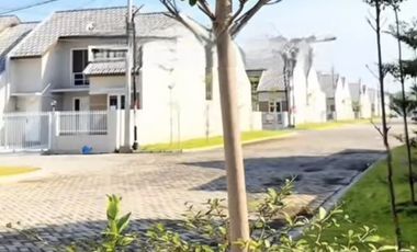 Rumah Murah DP 0%  Dekat Gunung Anyar Surabaya Alana Regency Cemandi