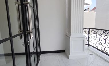 Rumah Modern Classic Dalam Cluster Jagakarsa Jakarta Selatan