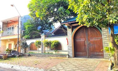 Rumah mewah full jati dekat Pasar Nusukan