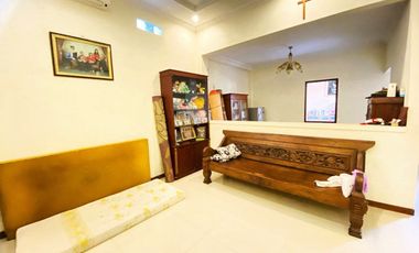 Rumah mewah full jati dekat Pasar Nusukan