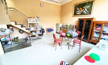 Rumah mewah full jati dekat Pasar Nusukan