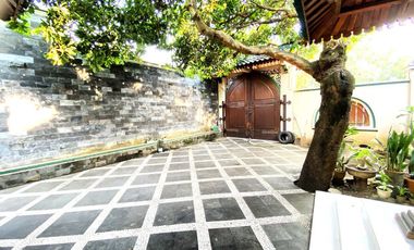 Rumah mewah full jati dekat Pasar Nusukan