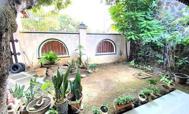 Rumah mewah full jati dekat Pasar Nusukan