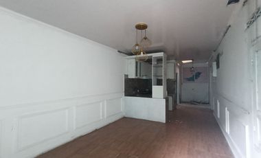 Rumah Luas Kokoh Dekat ke UNS