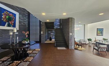 CASA DE LUJO 3 DORMITORIOS CON SUITE INDEPENDIENTE, Santa Inés Cumbayá