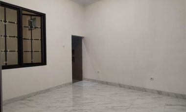 Rumah Baru American Classic Dalam Cluster Jagakarsa Jakarta selatan