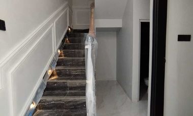 Rumah mewah Dalam TownHouse Jagakarsa Jakarta Selatan