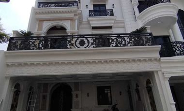 Rumah mewah Dalam TownHouse Jagakarsa Jakarta Selatan