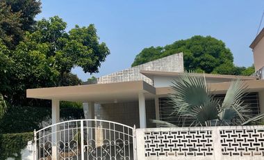 Renta de casa en colonia Jardines.