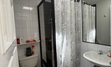 Venta amplia casa de 600 m2 con 4 dormitorios sector Mitad del Mundo