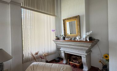 Venta amplia casa de 600 m2 con 4 dormitorios sector Mitad del Mundo