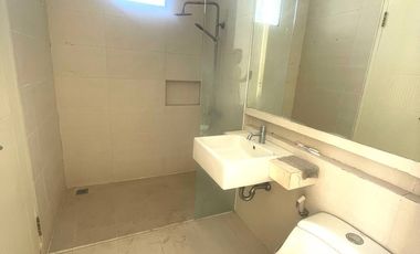 SEWA Rumah 2 lantai Long Beach, kosongan, Pakuwon City, Surabaya Timur