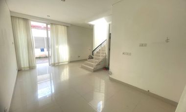 SEWA Rumah 2 lantai Long Beach, kosongan, Pakuwon City, Surabaya Timur