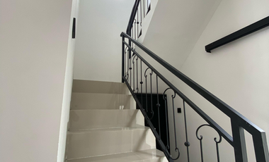 Rumah 2 Lantai Siap Huni Dekat UMY Harga Murah