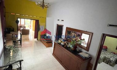 Jual Rumah Hunian Asri di Pare Kab Kediri Ada Taman Luas, Kolam Ikan