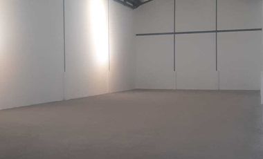 DIJUAL GUDANG BEBAS BANJIR MARGOMULYO SURABAYA