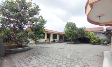 Rumah Luas Kokoh 2 Lantai Dekat Jalan Raya di Palur Dagen Jaten Kra