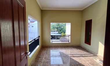 Rumah dijual murah tanah luas perumahan kota sleman