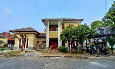 Rumah dijual murah tanah luas perumahan kota sleman