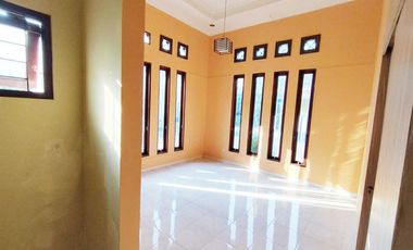 Rumah dijual murah tanah luas perumahan kota sleman