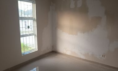 RUMAH CLUSTER MURAH SIAP HUNI LOKASI JL HANGTUAH UJUNG