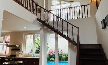 Disewakan Rumah Mewah dengan Kolam Renang – Lokasi Dekat French School