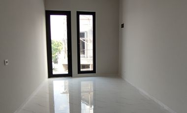 DiJual Rumah Baru Dalam Cluster  Jagakarsa Jakarta Selatan