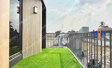 Rumah Furnished 4 Kamar Tidur Dekat Gerbang Tol Limo Depok