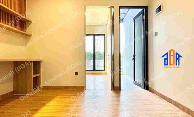 Rumah Furnished 4 Kamar Tidur Dekat Gerbang Tol Limo Depok