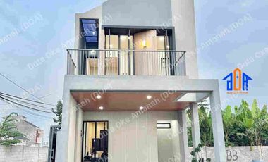 Rumah Furnished 4 Kamar Tidur Dekat Gerbang Tol Limo Depok