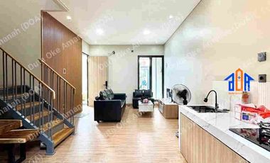 Rumah Furnished 4 Kamar Tidur Dekat Gerbang Tol Limo Depok