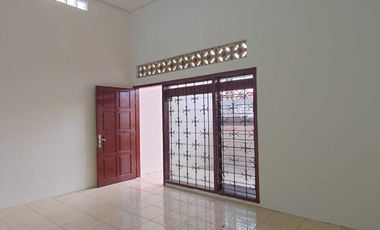 DISEWAKAN MURAH RUMAH NGAGEL BARU RENOV