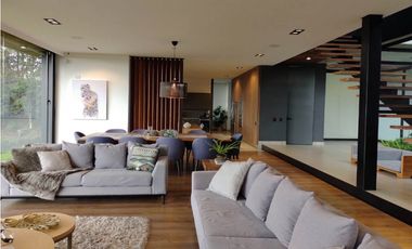 Venta casa campestre Medellín poblado palmas vista a medellín luxury