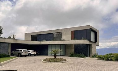 Venta casa campestre Medellín poblado palmas vista a medellín luxury