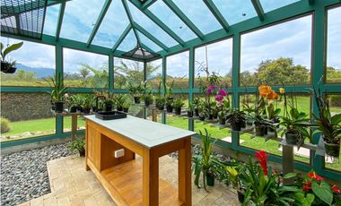 Venta casa campestre Antioquia oriente ceja parcelación luxury lujo unidad cerrada vigilancia lago quebradita páneles solares acabados lujosos