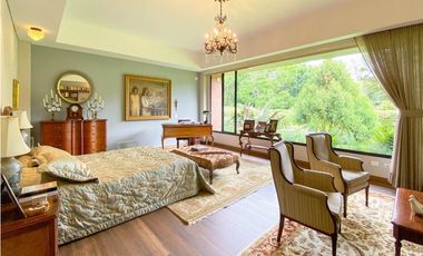 Venta casa campestre Antioquia oriente ceja parcelación luxury lujo unidad cerrada vigilancia lago quebradita páneles solares acabados lujosos