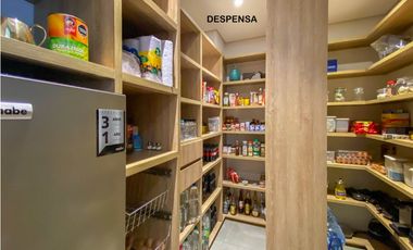 Venta casa campestre Antioquia oriente ceja parcelación luxury lujo unidad cerrada vigilancia lago quebradita páneles solares acabados lujosos