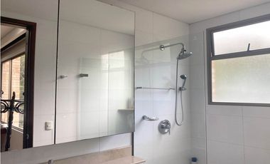 Venta apartamento Medellín poblado tesoro vista alto luxury rebajado panorámica campestre lujo espacios grandes unidad completa valorizacion