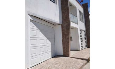 Vendo casa en condominio Altagracia  Acacias Meta