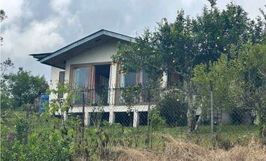 SE VENDE CASA, 3000m2 opción comprar 8000 m2 más.