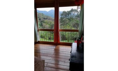 SE VENDE CASA, 3000m2 opción comprar 8000 m2 más.