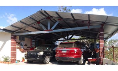 SE VENDE CASA, 3000m2 opción comprar 8000 m2 más.