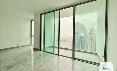 Venta de apartamento frente al mar